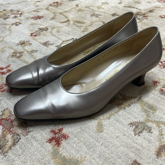 Salvatore Ferragamo Tortora style heels - Picture 3 of 8